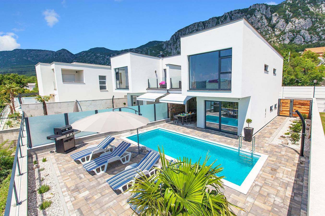 Luxusvilla mit Privatpool, Meerblick, großer Terrasse, Bbq in Tribalj, Primorje-Gorski Kotar