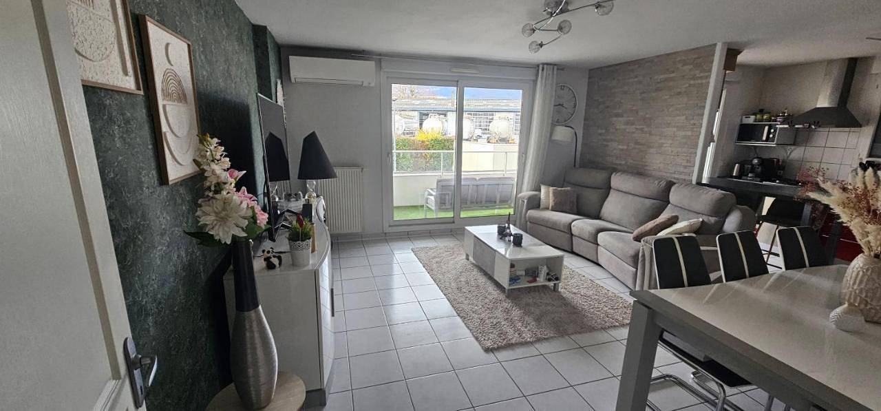 Appartement entier, Appartement entier 2 chambres avec terrasse in Eybens, Isère