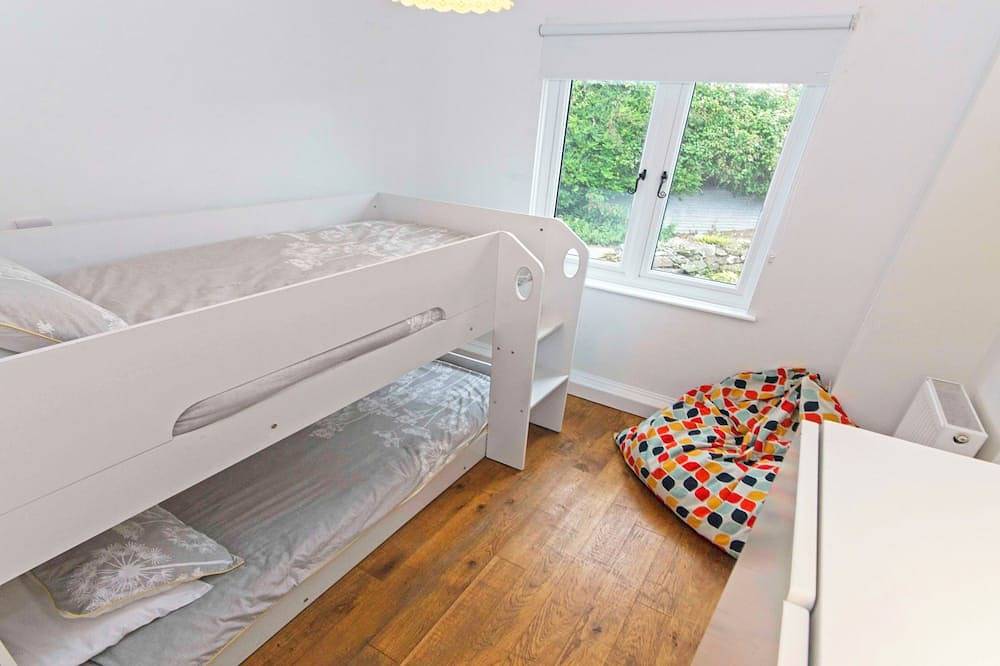 Bagend |Sleeps 14 | Hot Tub* | Balcony & Ping Pong in Devon
