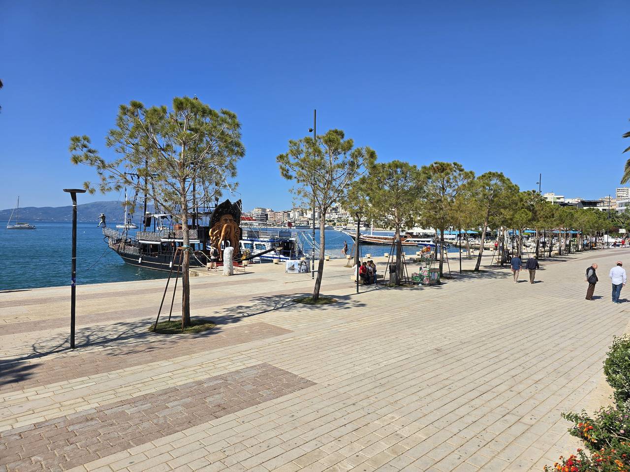 Appartamento intero, Appartamento vacanze per 3 persone con balcone in Saranda, Valona