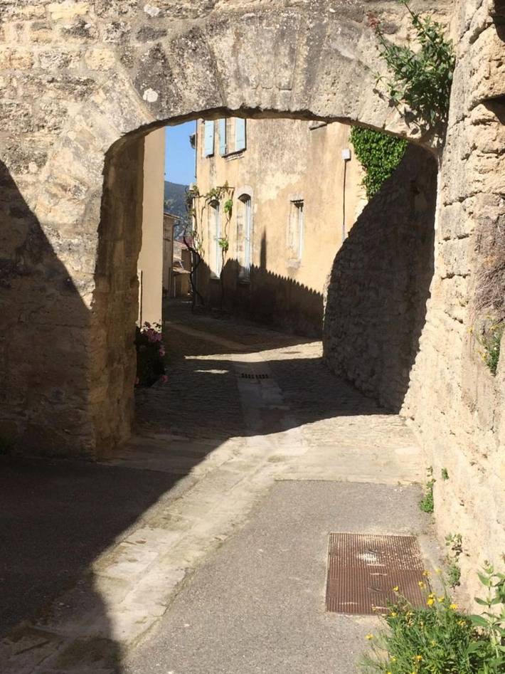 Location de vacances pour 2 personnes, avec Balcon et Terrasse à Bonnieux - 2