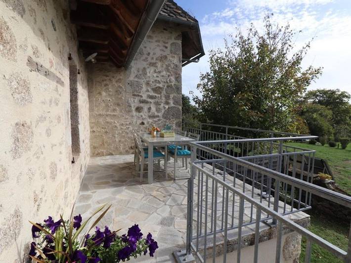 Location de vacances pour 4 personnes, avec jardin à Saint-Mamet-la-Salvetat - 3