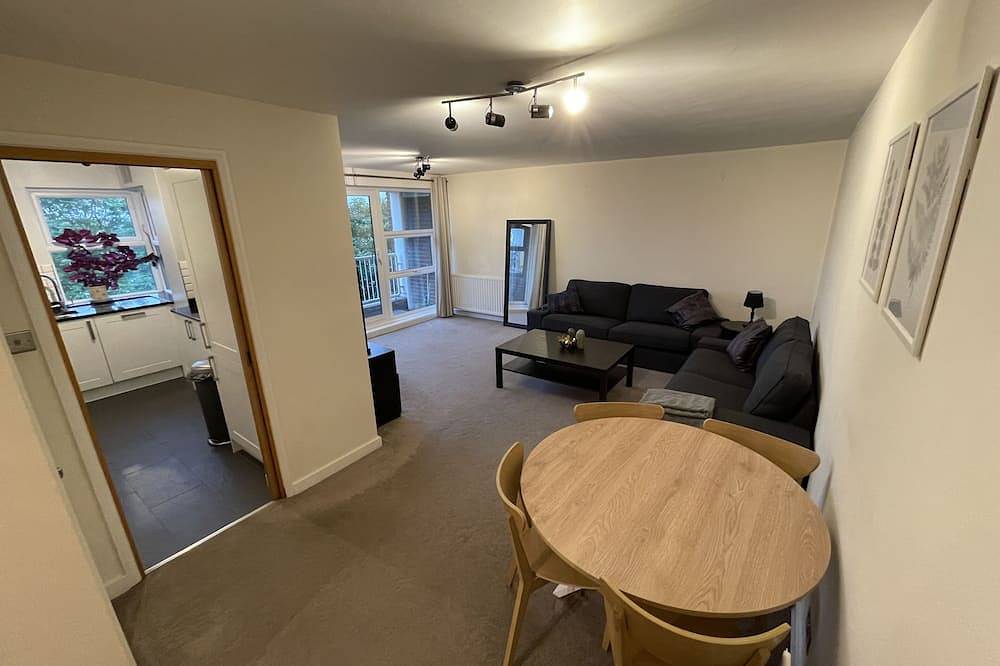 Apartment for 4 People in Kingston upon Thames, Chessington World of Adventures