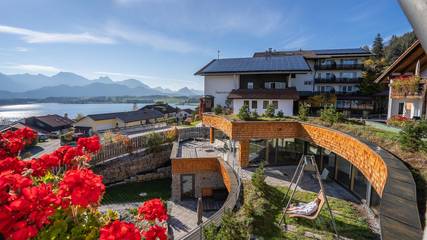 Hôtel pour 2 personnes, avec sauna ainsi que jardin et vue sur le lac, adapté aux familles à Hopfen am See