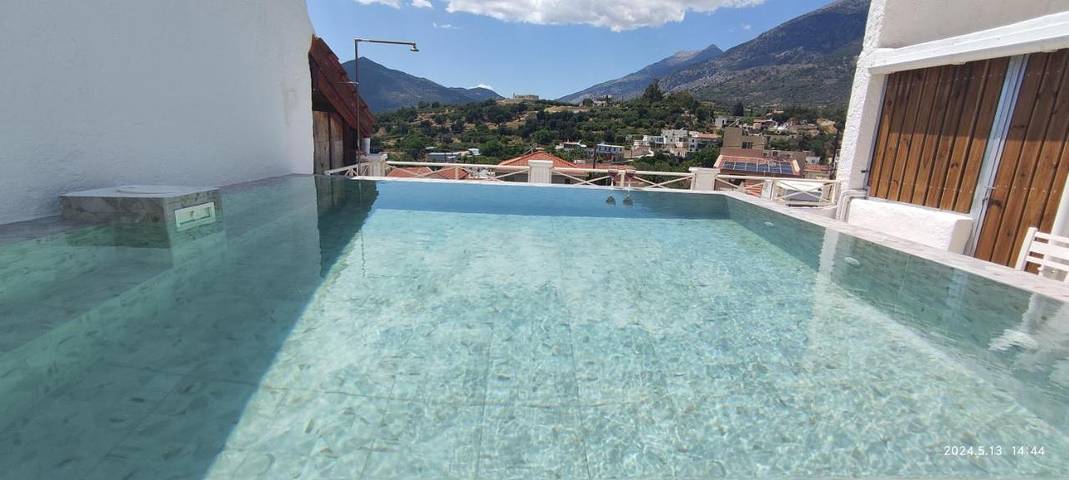 Hôtel pour 2 personnes, avec Balcon et Terrasse ainsi que Piscine et Vue ó Zarós