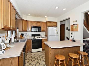 Vacation House for 14 Guests in Bethany Beach, Delaware, Picture 3