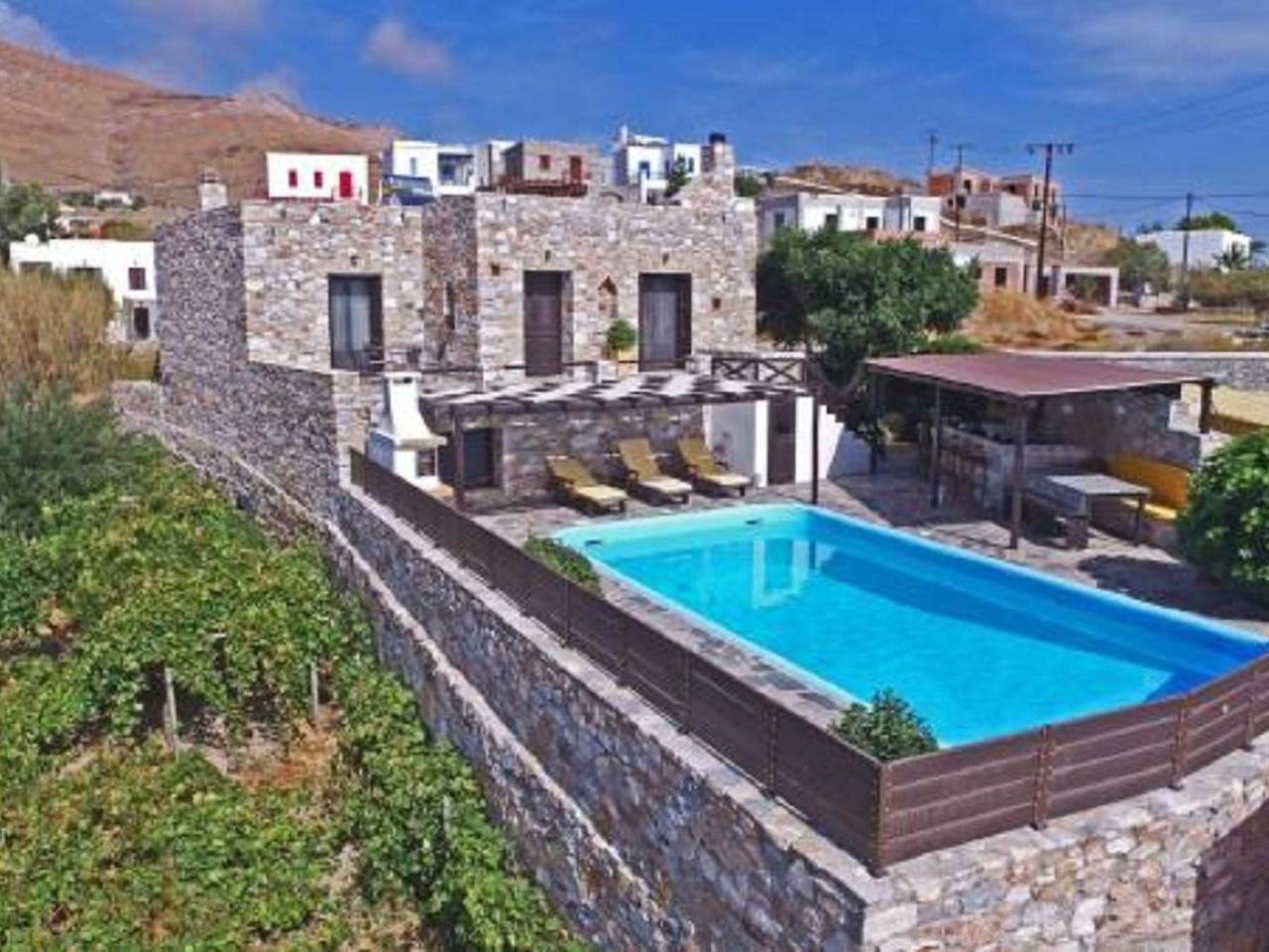 Mit Privatpool für 8 Personen und 2 Kinder in Megas Gialos, Kykladen in Vari (Syros), Syros