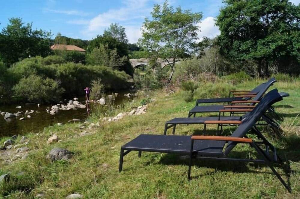 La Maison des Pierres Ardèchoises face à la Loire in Usclades-et-Rieutord, Parc naturel régional des Monts d'Ardèche