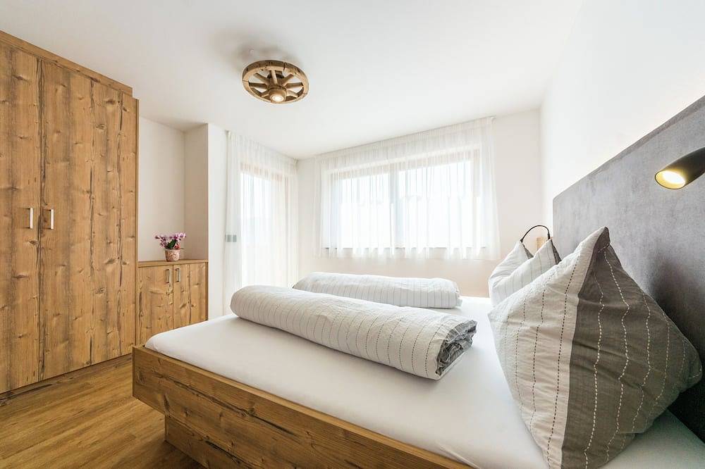 Appartamento intero, Lüch de Corona. Quiet location, no traffic, ideal for families in Vigo (Val Pusteria), San Martino in Badia