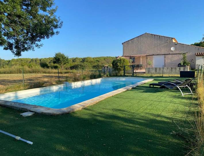 Location de vacances pour 10 personnes, avec Terrasse ainsi que Jardin et Piscine à Saint-Cannat - 2