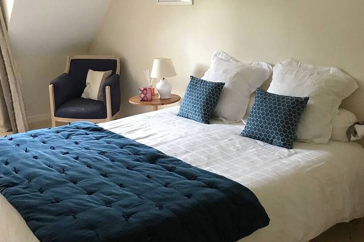 Location de vacances pour 8 personnes, avec jardin, animaux acceptés à Port-en-Bessin-Huppain - 3