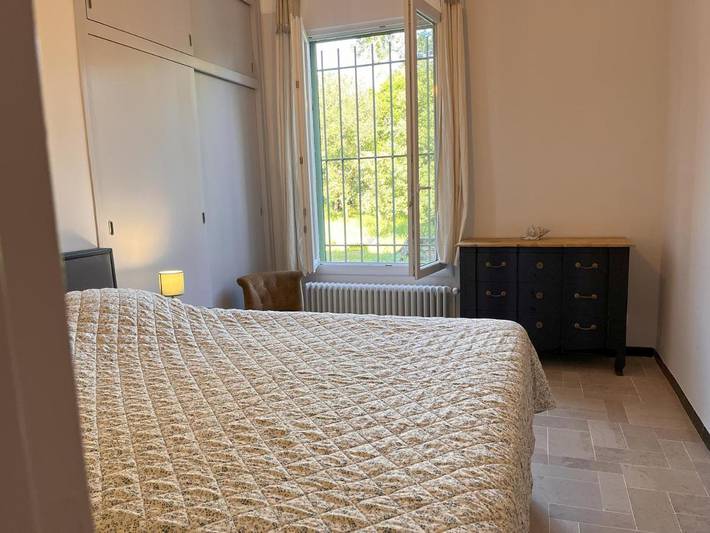 Maison d’hôte pour 2 personnes, avec vue ainsi que piscine et jardin, adapté aux familles