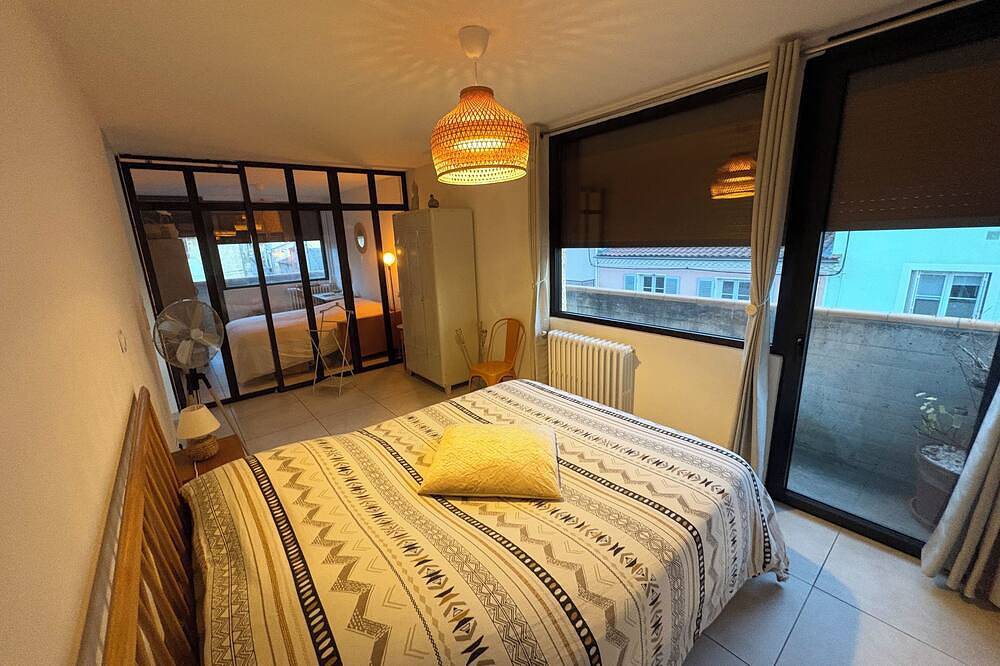 Appartement entier, L’appartement du bonheur - Au Cœur des Volcans d'Auvergne sur la Route du Sud in Issoire, Région de Besse-et-Saint-Anastaise
