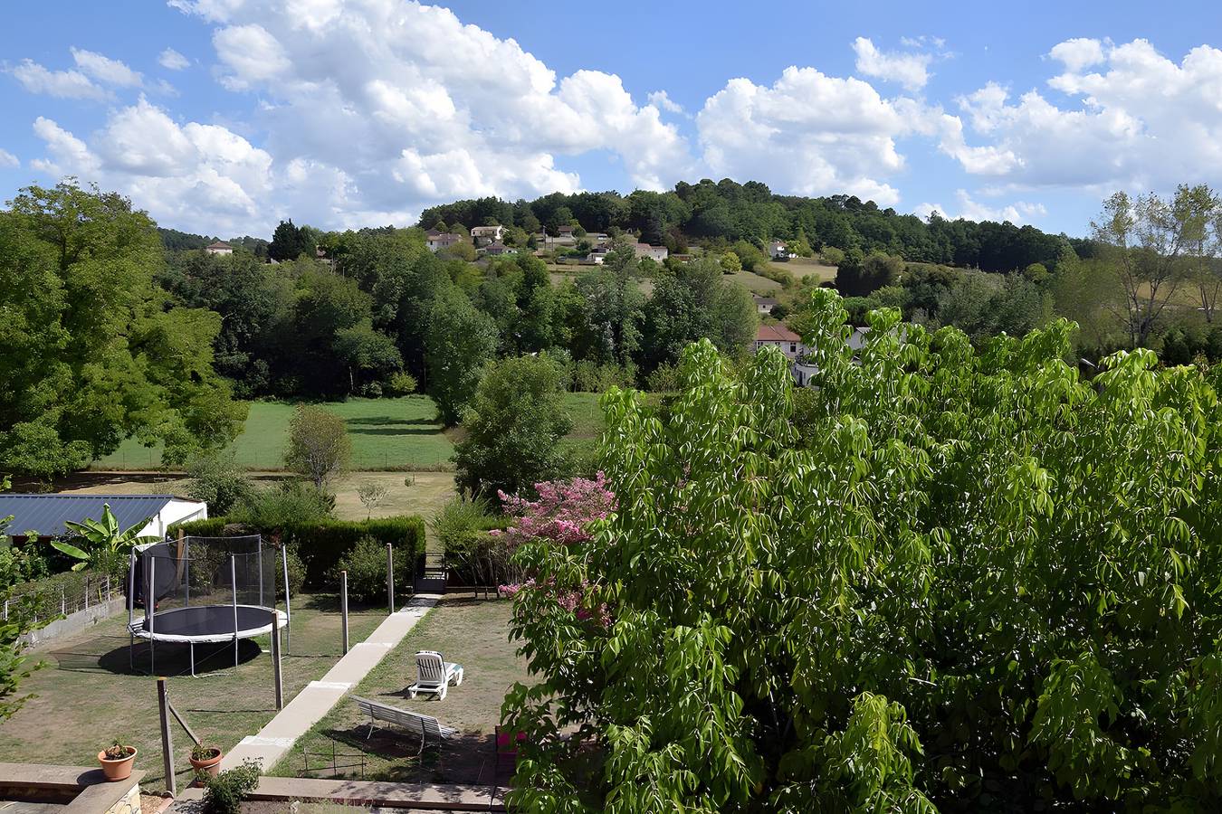 Aux Mille et Une Collines in Saint-Germain-du-Salembre, Périgord Blanc