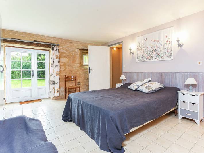 Ferienhaus in Besse am See und Wald in Besse, Périgord Noir