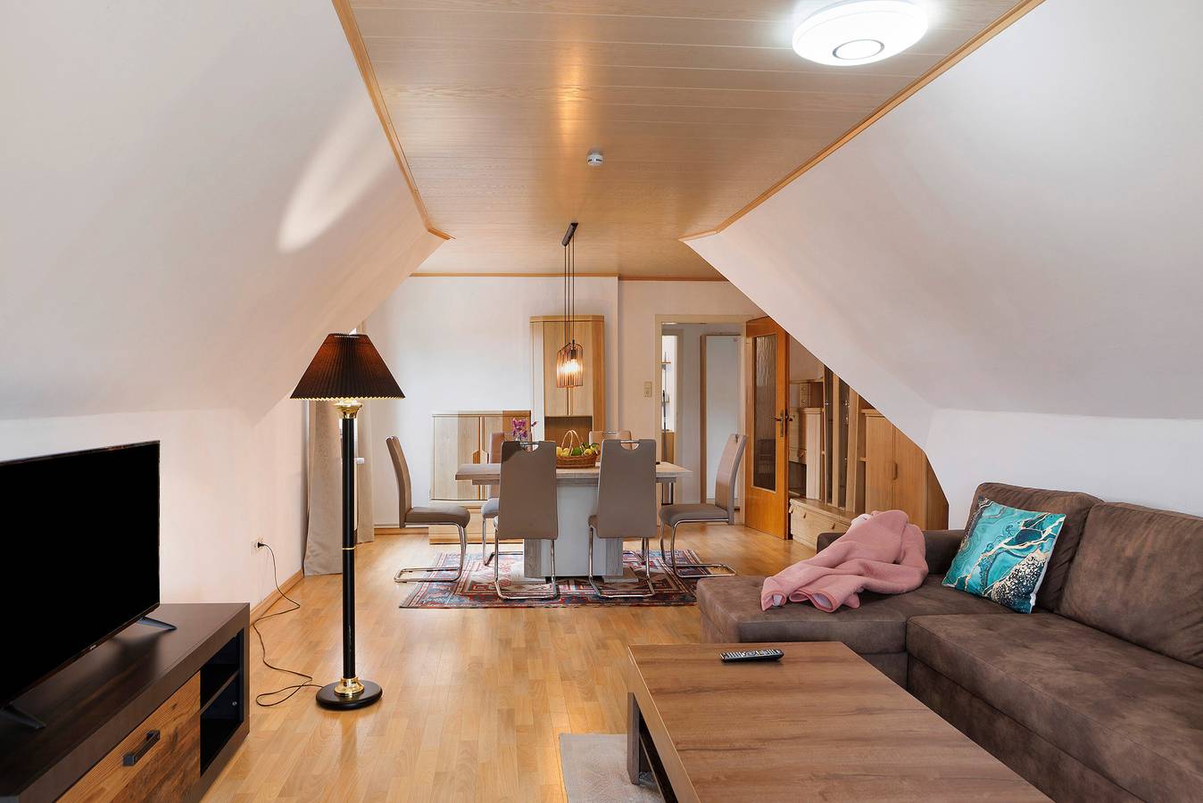 Ganze Wohnung, Ferienwohnung 'Gundlach' mit gemeinsamer Terrasse, gemeinsamem Garten und Wi-Fi in Hessisch Lichtenau, Werra-Meißner-Kreis