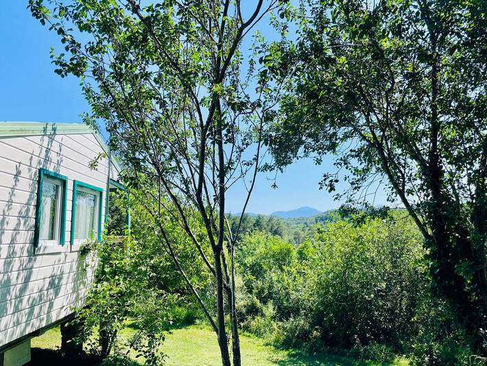 Gîte pour 4 personnes, avec terrasse et piscine, animaux acceptés à Camon - 3