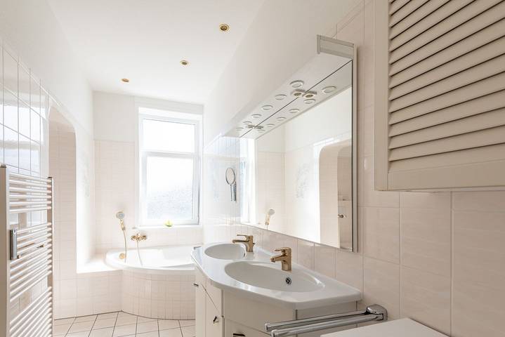 Ganze Wohnung, 3-Zimmer Ferienwohnung mit ca. 77m², herrlichem Meerblick, für bis zu 4 Personen in Wenningstedt, Sylt