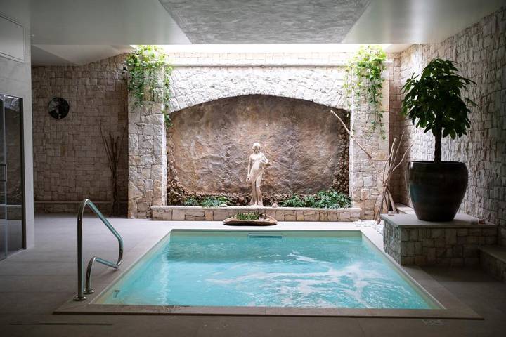 B&b per 4 persone, con giardino e piscina nonché idromassaggio e sauna in Veglie