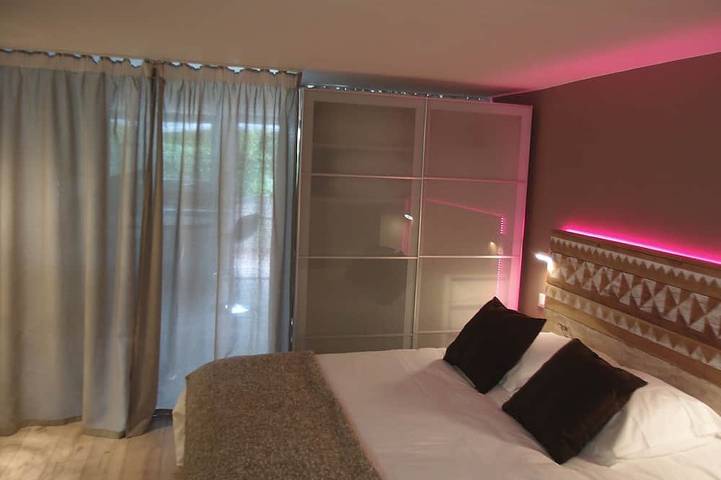 Gîte pour 2 personnes, avec piscine