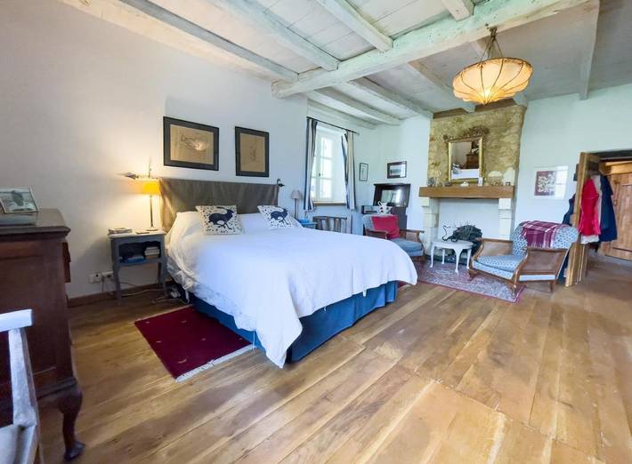 Chambre d’hôte pour 3 personnes, avec jacuzzi et sauna ainsi que jardin et piscine dans Val de Louyre et Caudeau - 3