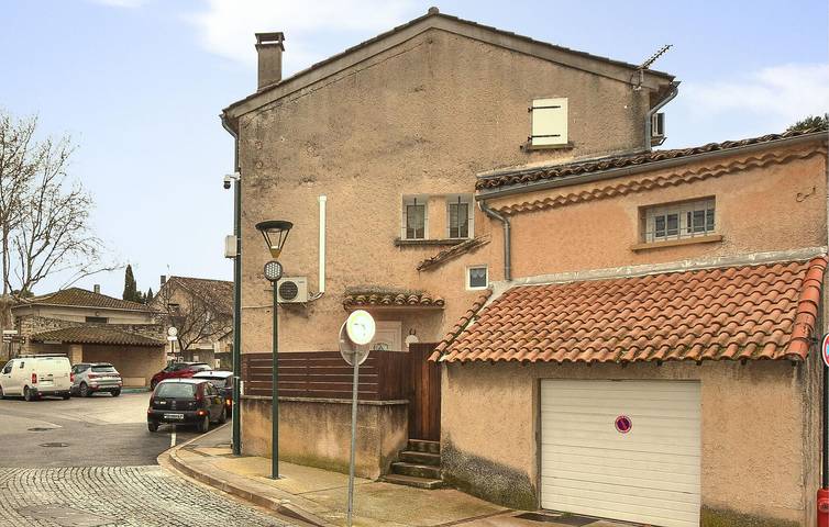 Location de vacances pour 4 personnes, avec terrasse à Vedène