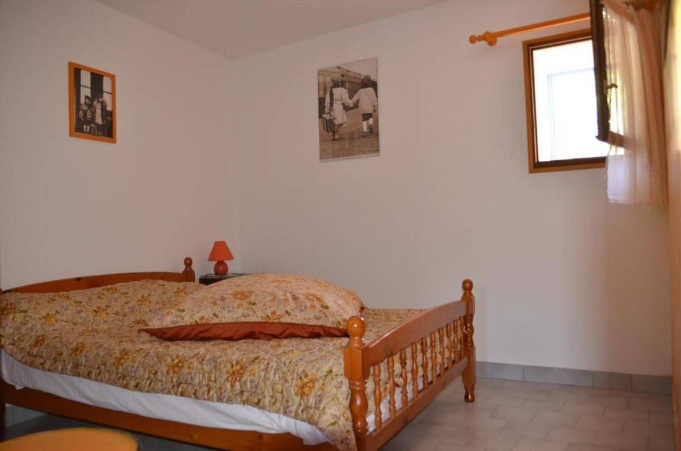 Ganze Wohnung, Ferienwohnung 'Bastide La Fondue' mit Gemeinschaftsterrasse und Gemeinschaftsgarten in Allemagne-en-Provence, Regionaler Naturpark Verdon