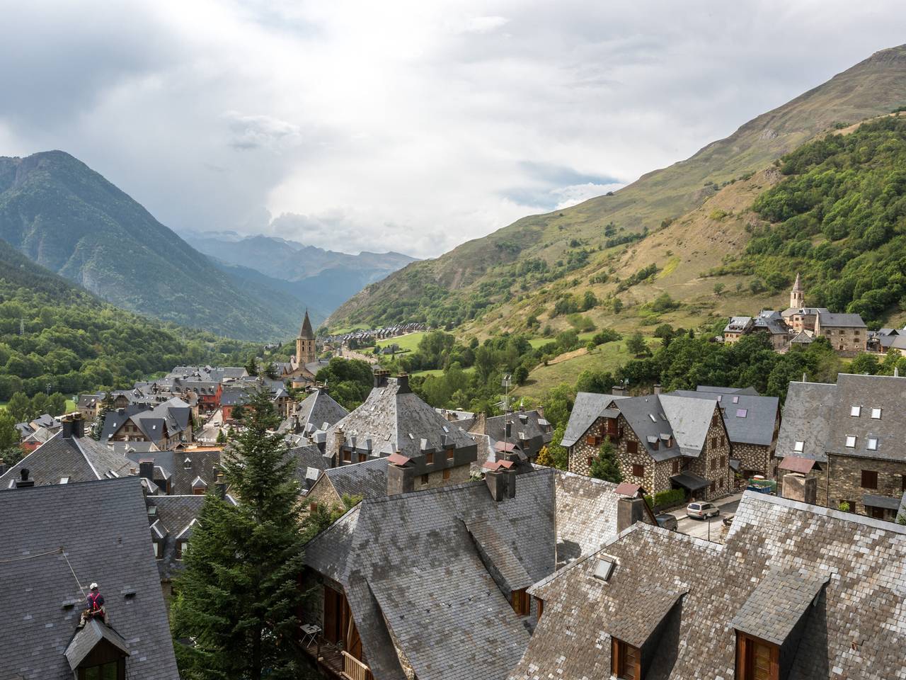 Entire apartment, Luxury Family Duplex in Salardú - Sleeps 11 in Naut Aran, Baqueira Beret