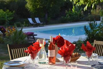 Gîte pour 7 personnes, avec jardin et piscine à Saint-Médard-de-Mussidan