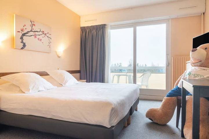 Appartement entier, Studio Tout Équipé - 1 Lit Double in Bellerive-sur-Allier, Région de Vichy