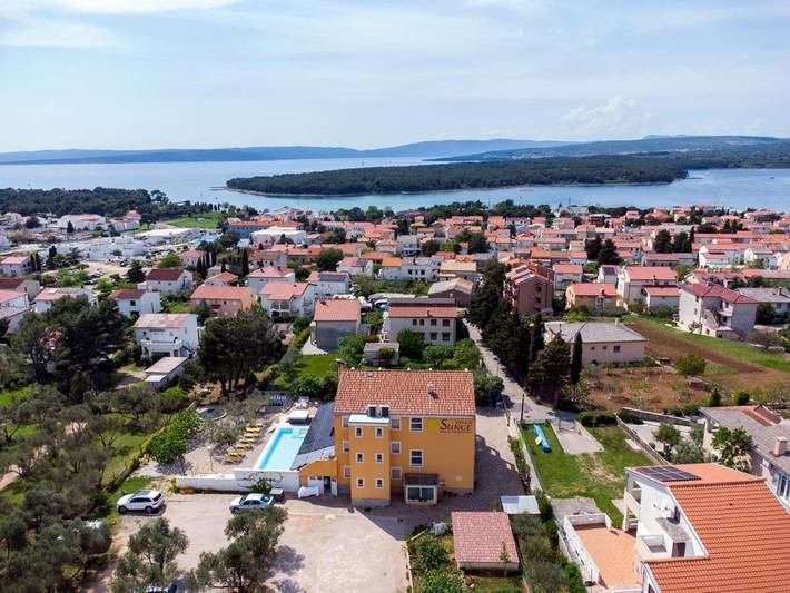 Maison d’hôte pour 2 personnes, avec jardin ainsi que piscine et vue, animaux acceptés dans Krk - 3
