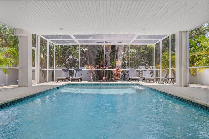 Vacation rental for 8 people, with pool and yard as well as terrace in Manatee County