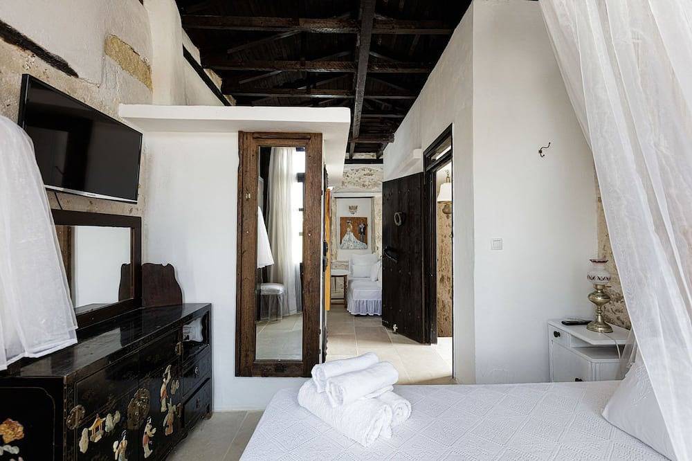 Geheel appartement, Antonia's Pink apartment - Old town view in Rethymno (City), Rethymno en omgeving