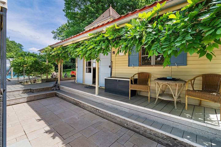 Casa vacanze "Le Petit Paradis" con terrazza privata, giardino e Wi-Fi in Saint-Chamassy, Périgord