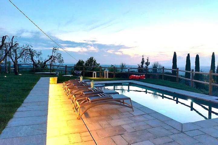 Villa per 11 persone, con terrazza e giardino, con animali domestici in Montelupo Fiorentino