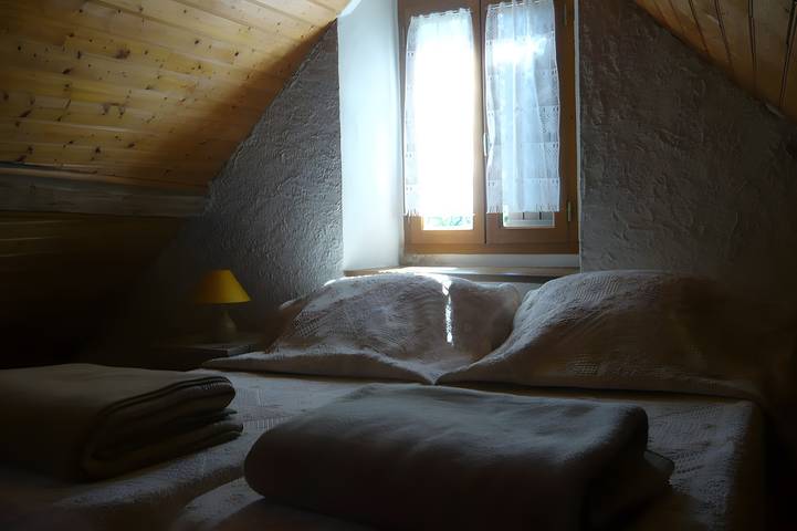Location de vacances pour 5 personnes, avec jacuzzi et sauna, animaux acceptés dans vallée d'Aspe - 4