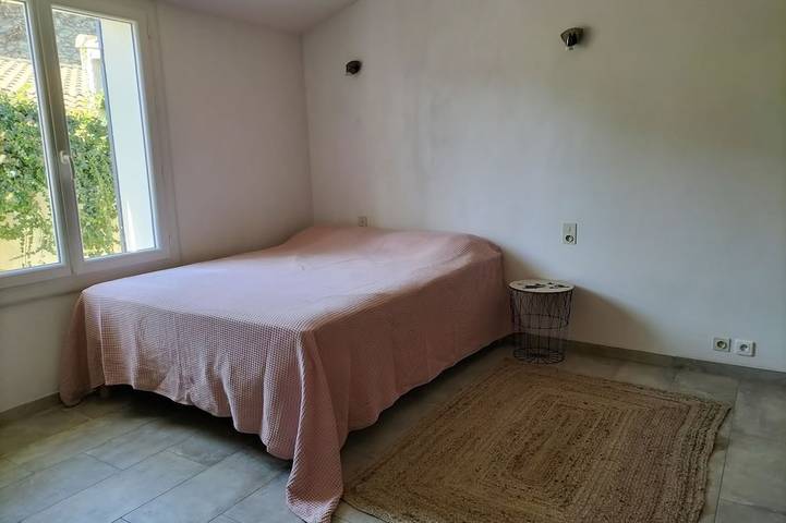Location de vacances pour 6 personnes, avec Terrasse et Jardin à Noves - 4