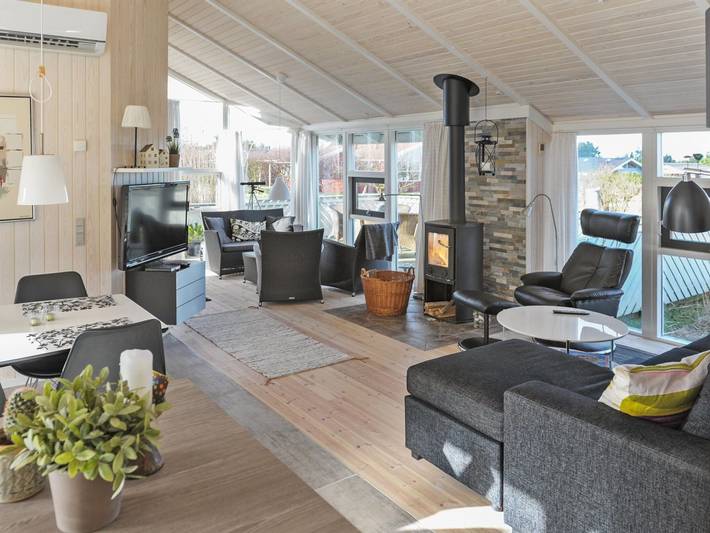 Ferienhaus für 6 Personen, mit Terrasse und Sauna in Kjul Strand - 4
