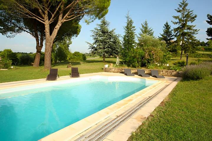 Gîte pour 15 personnes, avec jacuzzi et piscine ainsi que terrasse et jardin, animaux acceptés dans Haute-Garonne - 3