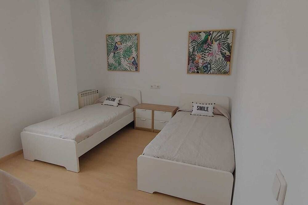 Entire apartment, Penthouse Duplex Baladrar Large Terrace 8Km Dénia-Oliva Nova Golf Beach Ideal Groups in Pego, Costa Blanca