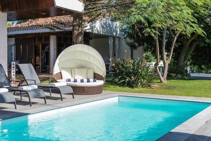 Villa für 14 Personen, mit Pool und Whirlpool sowie Garten - 1