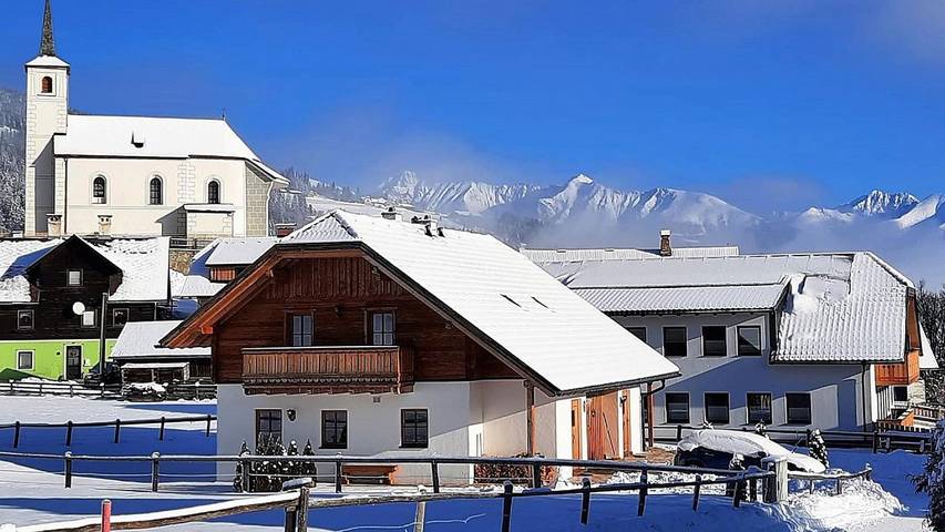 Chalet für 4 Personen, mit Garten und Terrasse in Mauterndorf