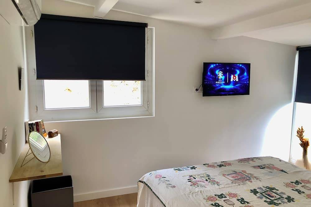 Entire apartment, Cabanon Letoile in Roquevaire, Marseille region