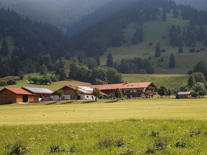 Bauernhaus für 4 Personen, mit Balkon, kinderfreundlich in Oberammergau