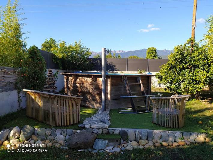 Gîte pour 4 personnes, avec Terrasse et Jardin ainsi que Piscine et Vue dans Saint Antoine (Ghisonaccia)