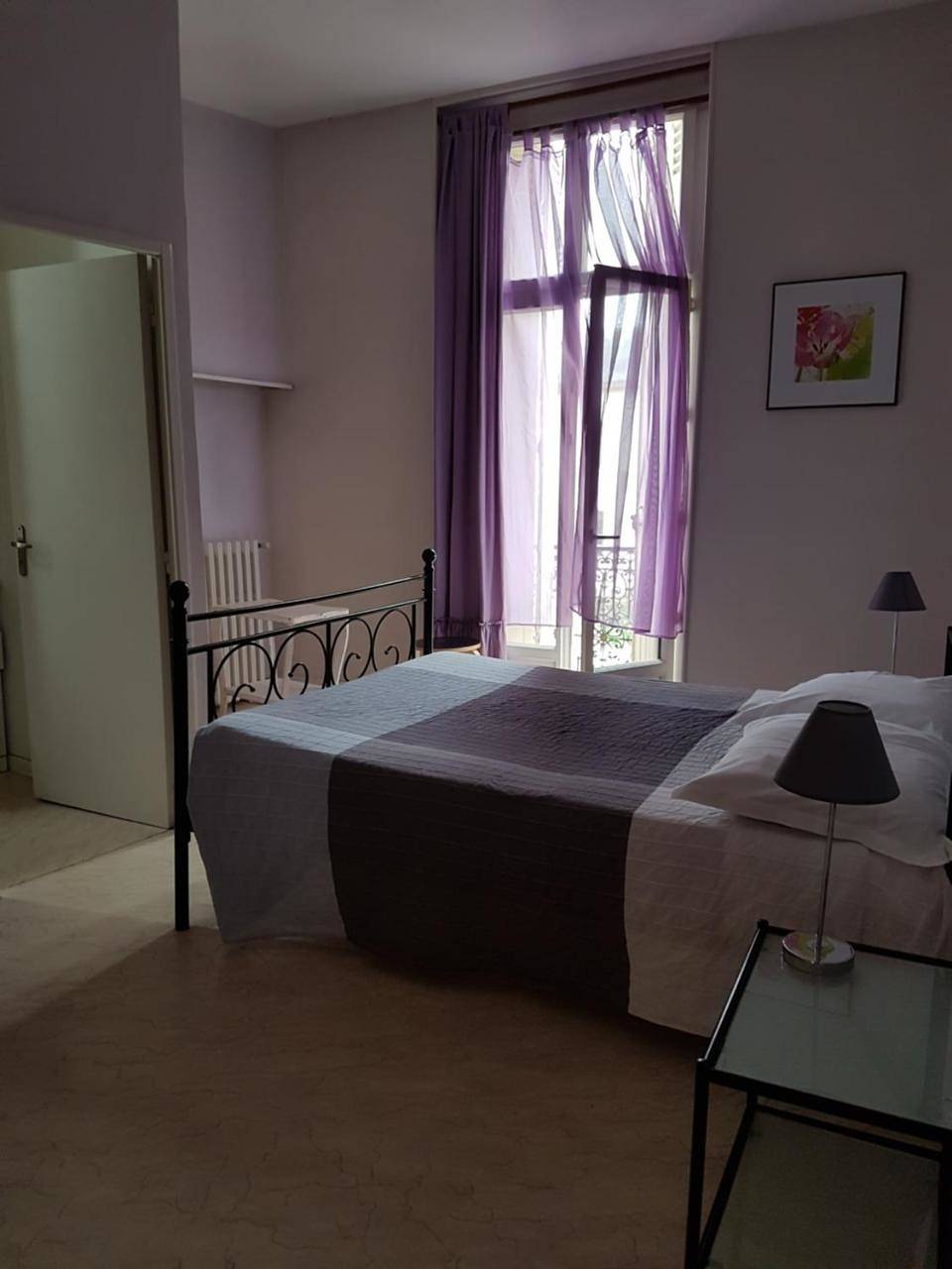 Hotel Café de la Gare in Sainte-Foy-la-Grande, Région de Libourne
