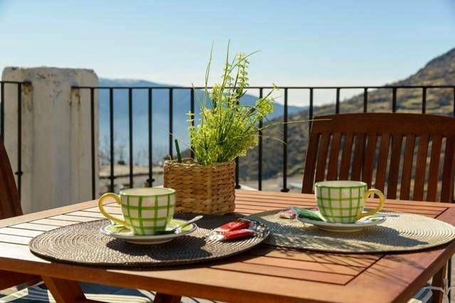 Alojamiento Rural Cuatro Estaciones in Capileira, Provincia de Granada