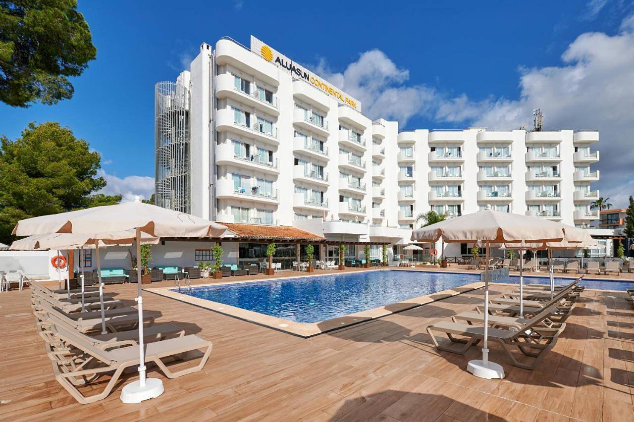Aluasun Continental Park Hotel & Apartments in Playa de Muro, Muro