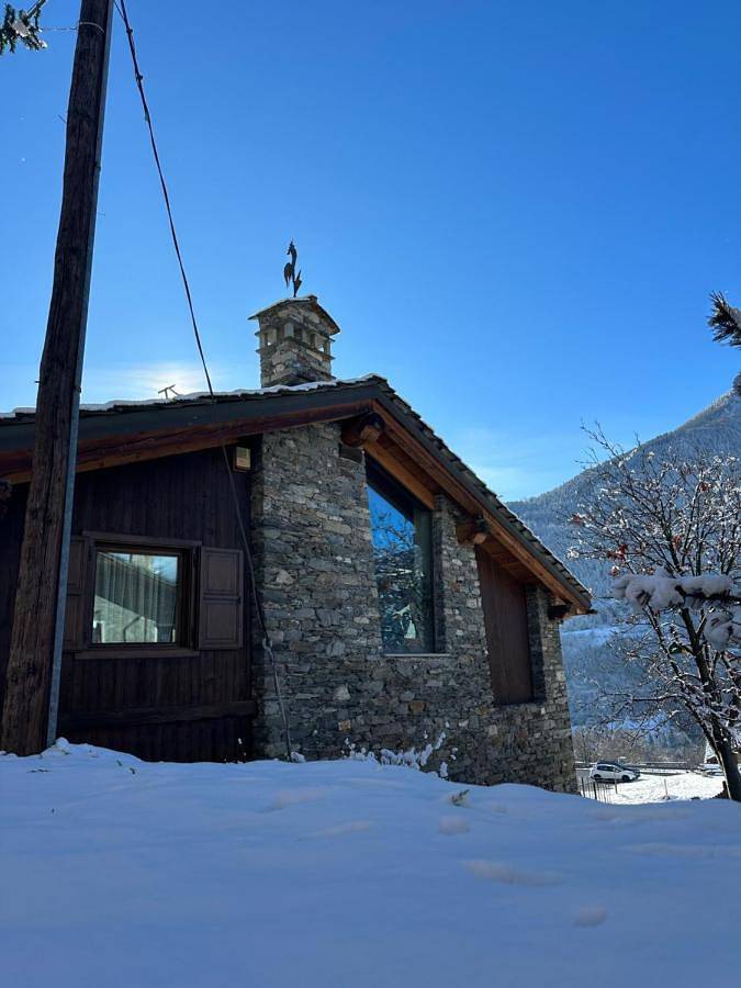 Appartement entier, Trois Couronnes - Grande Rochere Appartamento di Charme a La Salle Valle d'Aosta in La Salle, Comune di La Salle