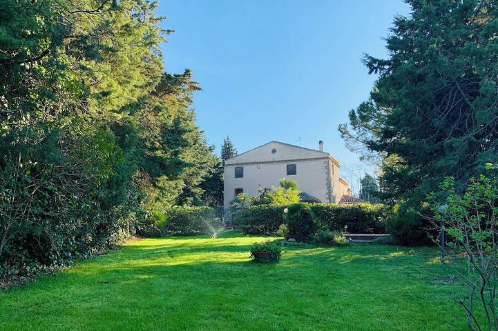 Casale del 700 immerso nella tranquillità della campagna molisana in Larino, Provincia di Campobasso